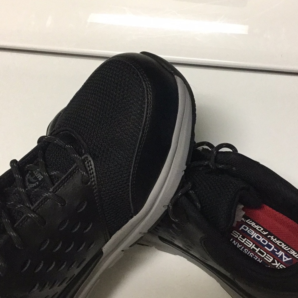 Skechers Work
